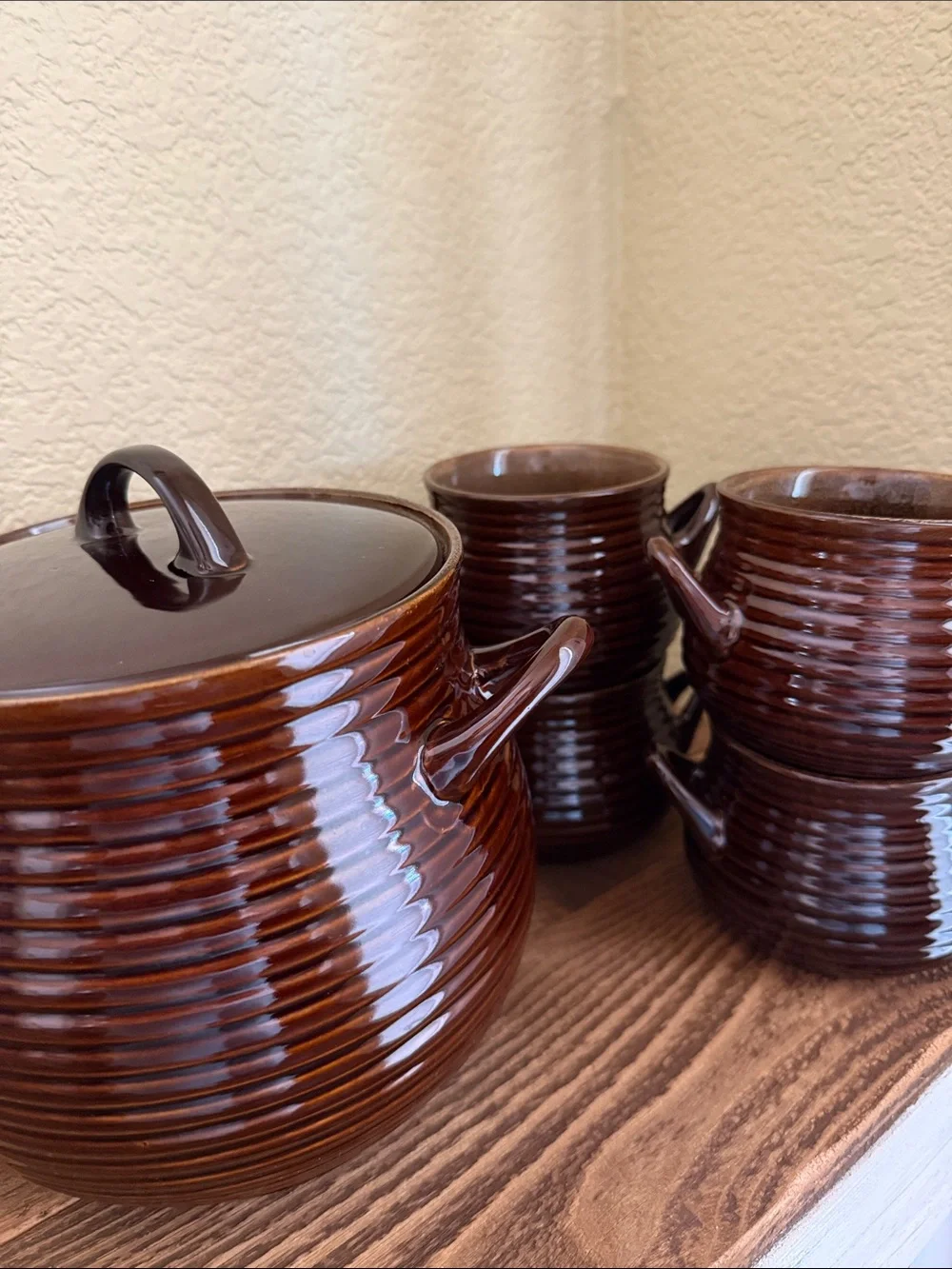 Crate & Barrel Classic Stoneware Set: Brunswick Covered Soup Tureen + 4 Bowls